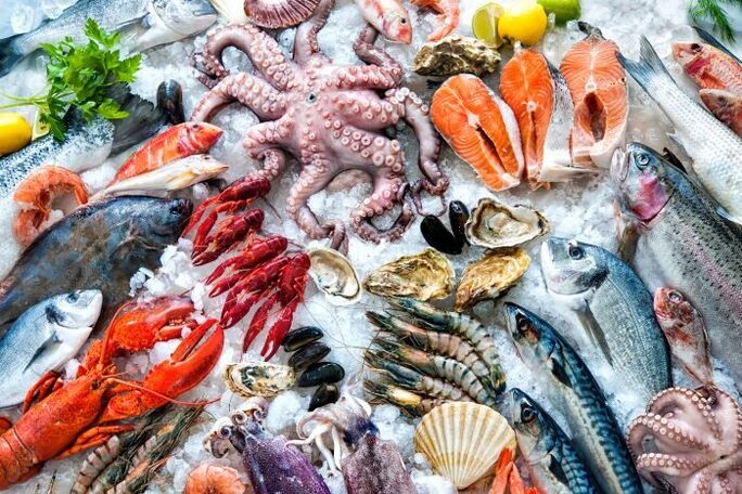 Divers fruits de mer dans l'alimentation d'un homme pour la production de testostérone