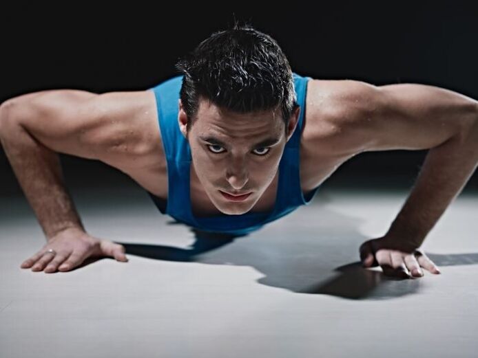 Le sport en tant qu'homme est un moyen rapide d'augmenter la puissance